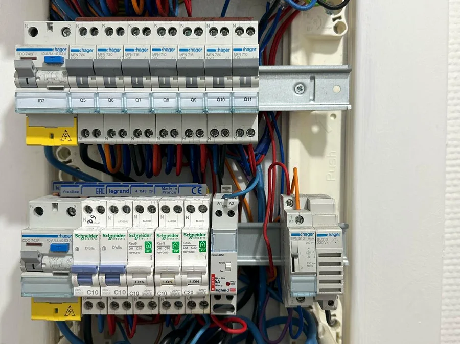 Rénovation électrique par un électricien à Paris